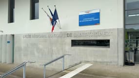Les enseignants du lycée du Golfe de Saint-Tropez en grève après la réintégration de deux élèves exclus pour harcèlement scolaire. 