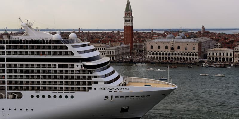 Avec plus de 30 millions de visiteurs par an, Venise est devenu le symbole du surtourisme en Europe. 