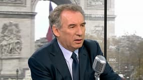 François Bayrou a déclaré ne s'estimer "ni de la majorité, ni de l'opposition"