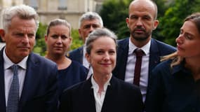 La délégation du Nouveau Front populaire, avec en son centre Lucie Castets, candidate du NFP à Matignon, à son arrivée à l'Elysée le 23 août 2024.