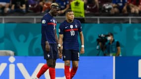 Paul Pogba et Kylian Mbappé lors de France-Suisse
