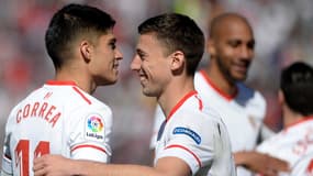 Clément Lenglet et Joaquin Correa au FC Séville