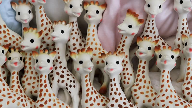 Sophie la girafe est accusée de contenir des moisissures.