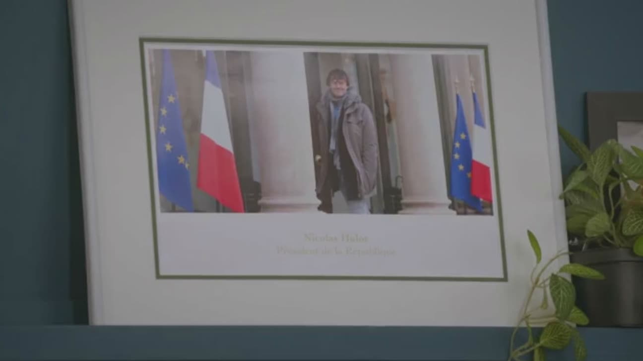 Nicolas Hulot est président de la République dans la série "Fais pas ci, fais pas ça" Nicolas Hulot est président de la République dans la série "Fais pas ci, fais pas ça"