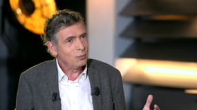 Éric Caumes: "À partir du moment où on accepte que les virus circulent, on aura des variants qui émergeront"