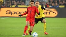 Jamal Musiala et Waldemar Anton lors du Klassiker à Dortmund le 30 novembre 2024.