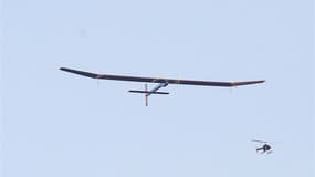 L'avion solaire expérimental Solar Impulse a décollé vendredi de San Francisco pour la première étape d'une tentative de traversée des Etats-Unis sans consommer la moindre goutte de carburant. Le vol de l'appareil, conçu et piloté par Bertrand Piccard et