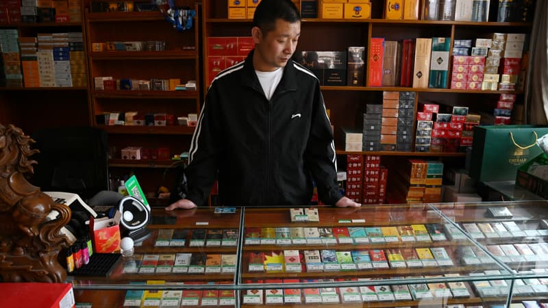 196 milliards d'euros: pourquoi la Chine n'arrive pas à se désintoxiquer de l'argent du tabac