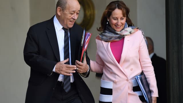 Jean-Yves Le Drian et Ségolène Royal à l'Élysée, le 7 décembre 2016.