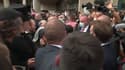 "Vous êtes un athée primaire": un homme interpelle Emmanuel Macron lors de son déplacement à Lourdes
