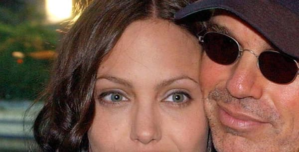 Laura Wassera également aidé Angelina Jolie lors de son divorce d'avec Billy Bob Thornton en 2003.