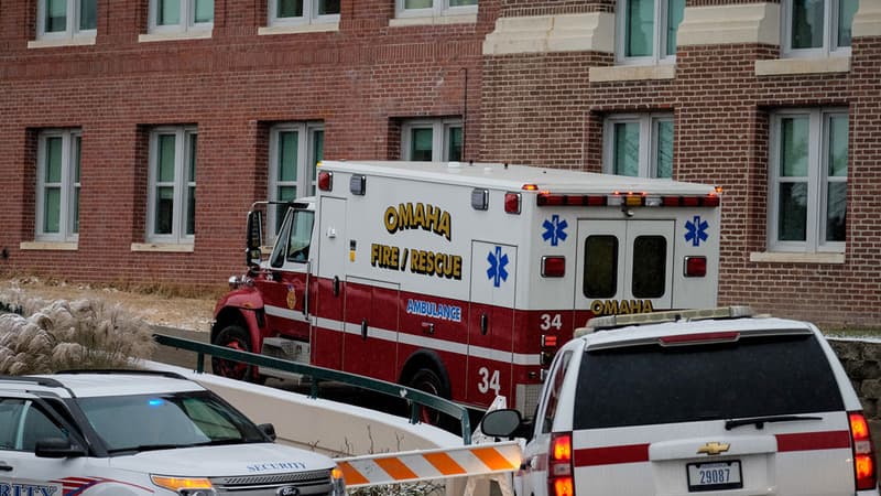 Le médecin, qui revenait de Sierra Leone, a été hospitalisé samedi au Nebraska Medical Center.