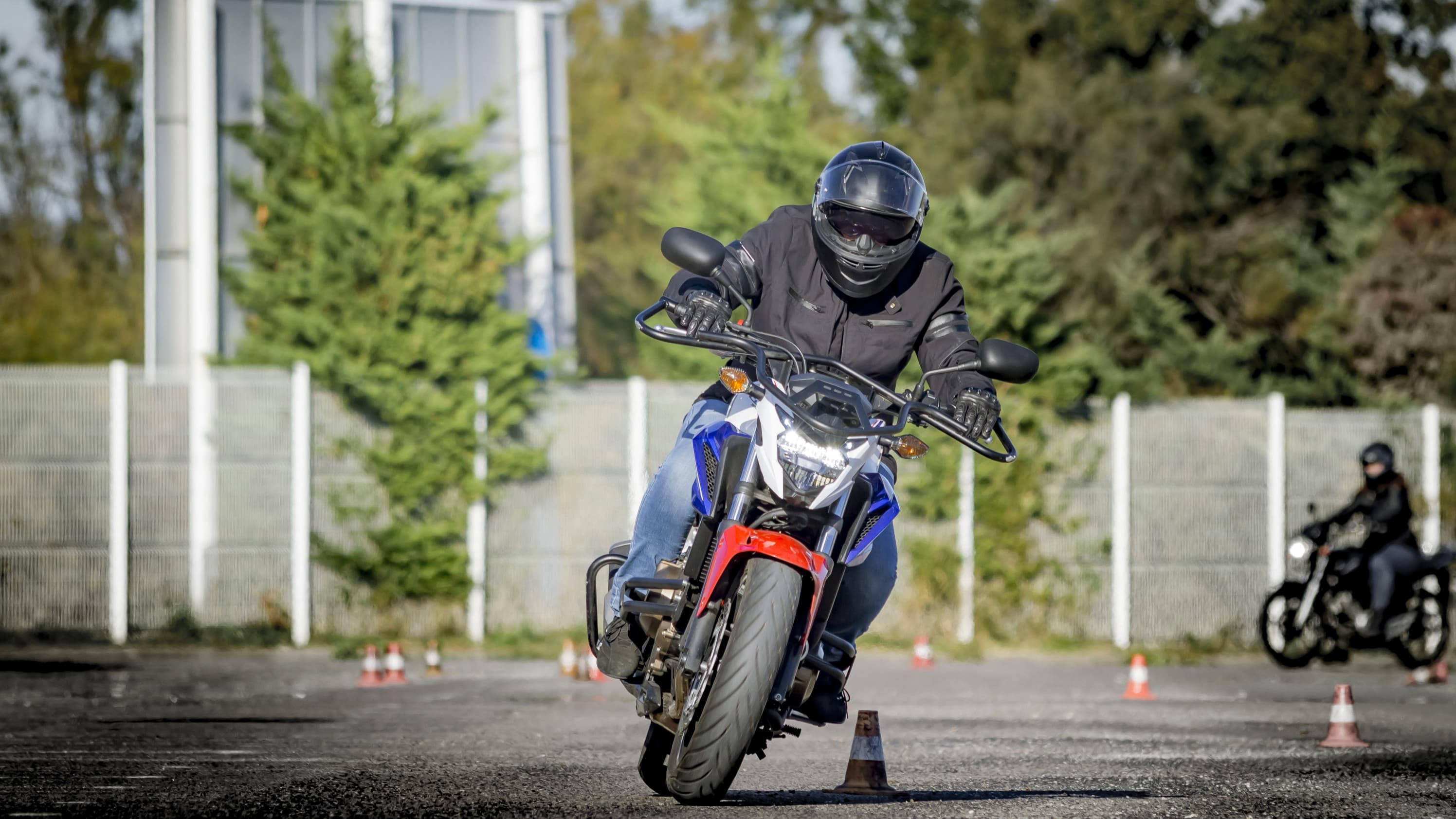 Examen théorique Moto ( ETM ) - Code de la route Moto 2020