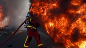 Image d'illustration - L'expression "pompier pyromane" vient d'un syndrome décelé chez certains pompiers, qui allument des feux pour pouvoir les éteindre