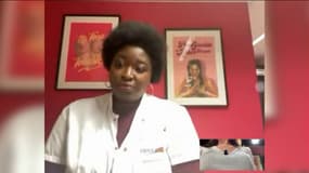 La chirurgienne gynécologue et sénologue Aïcha N’Doye chante pour aider ses patientes avant une opération.