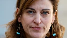 La ministre chargée de la Ville, Juliette Méadel, quitte le Palais de l'Elysée après la réunion hebdomadaire du conseil des ministres, à Paris, le 19 mars 2025