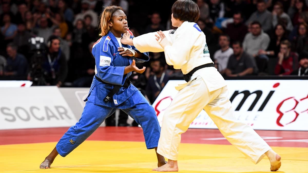 Clarisse Agbegnenou (de face) et Miku Tashiro lors de la finale du Grand Slam de Paris en février 2018 Clarisse Agbegnenou (de face) et Miku Tashiro lors de la finale du Grand Slam de Paris en février 2018