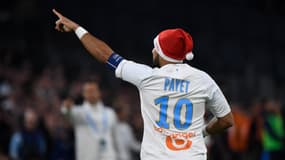 Dimitri Payet avec bonnet de Noël lors du match OM-Nîmes, le 21 décembre 2019