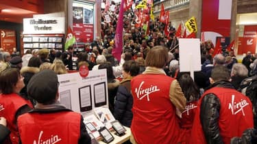 Selon la ministre de la Culture Aurélie Filippetti, le groupe Virgin est dans "une situation critique".