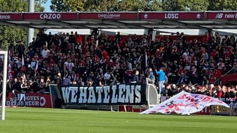 Des supporters lillois à Luchin à la veille du derby Lille-Lens Des supporters lillois à Luchin à la veille du derby Lille-Lens