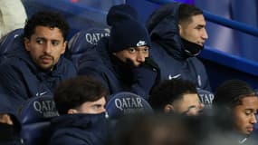 Kylian Mbappé sur le banc face à Lille, le 10 février 2024.