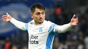 Cengiz Ünder auteur su 5e but de Marseille face à Angers au stade Vélodrome, le 4 février 2022 