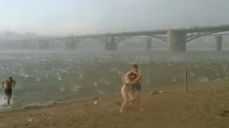 Sur cette plage de Sibérie, personne n'attendait une soudaine averse de grêle.