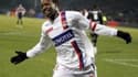 L'attaquant international français sera lyonnais jusqu'en 2012