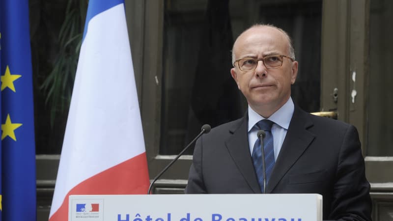 Bernard Cazeneuve, le ministre de l'Intérieur, est à la tête de la DGSI chargée de traquer les terroristes en France
