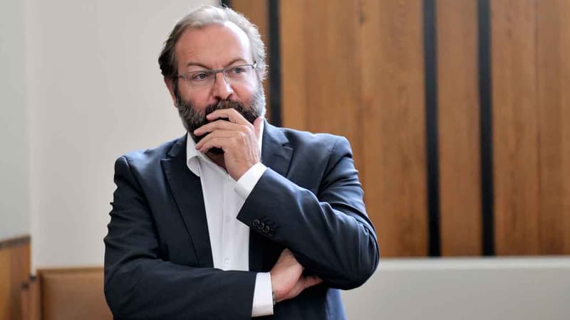 L'ancien maire PS d'Hénin-Beaumont, Gérard Dalongeville, au tribunal de Béthune en 2013.