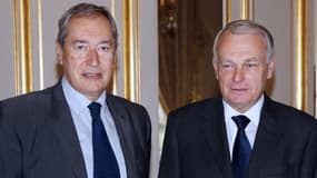 Jacques Pélissard, président de l'Association des maires de France et Jean-Marc Ayrault, Premier ministre.