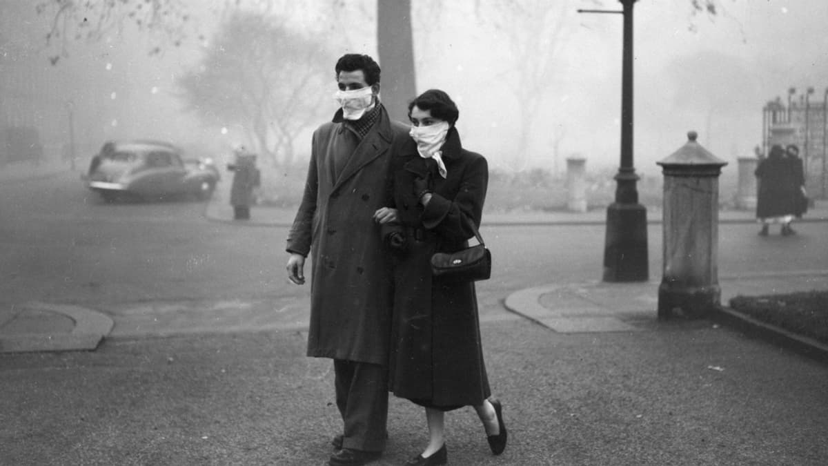 La vague de pollution du grand smog de Londres de 1952 a causé la mort de 12.000 personnes. Aujourd'hui, l'air de Londres est comparable à celui du Moyen Age. La vague de pollution du grand smog de Londres de 1952 a causé la mort de 12.000 personnes. Aujourd'hui, l'air de Londres est comparable à celui du Moyen Age.