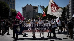 Un millier de personnes ont défilé dimanche à Villeurbanne, près de Lyon, contre l'extrême-droite