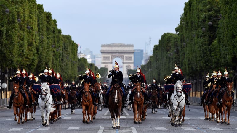 Les répétitions du défilé du 14-Juillet sur les Champs-Élysées.