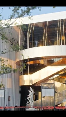  Exposition universelle : Chaumet fait briller la France 