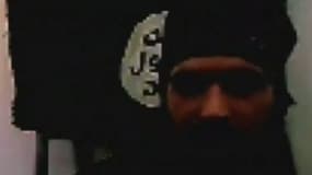 Maxime, un jeune jihadiste français en Syrie se confie à BFMTV.