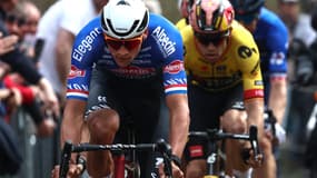 Van der Poel et Van Aert lors de Paris-Roubaix.