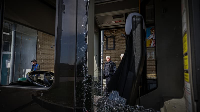 Guerre en Ukraine: au moins trois morts après une frappe de drone russe sur un bus