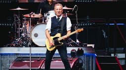 Bruce Springsteen et le E Street Band se produisent en concert lors de la tournée Land of Hope & Dreams 2025 au San Siro Stadium de Milan, en Italie, le 30 juin 2025.
