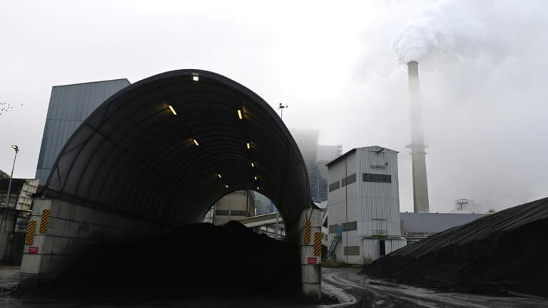 Cette photo montre une partie de la centrale à charbon Emile-Huchet, à Saint-Avold, en Moselle, le 29 novembre 2022