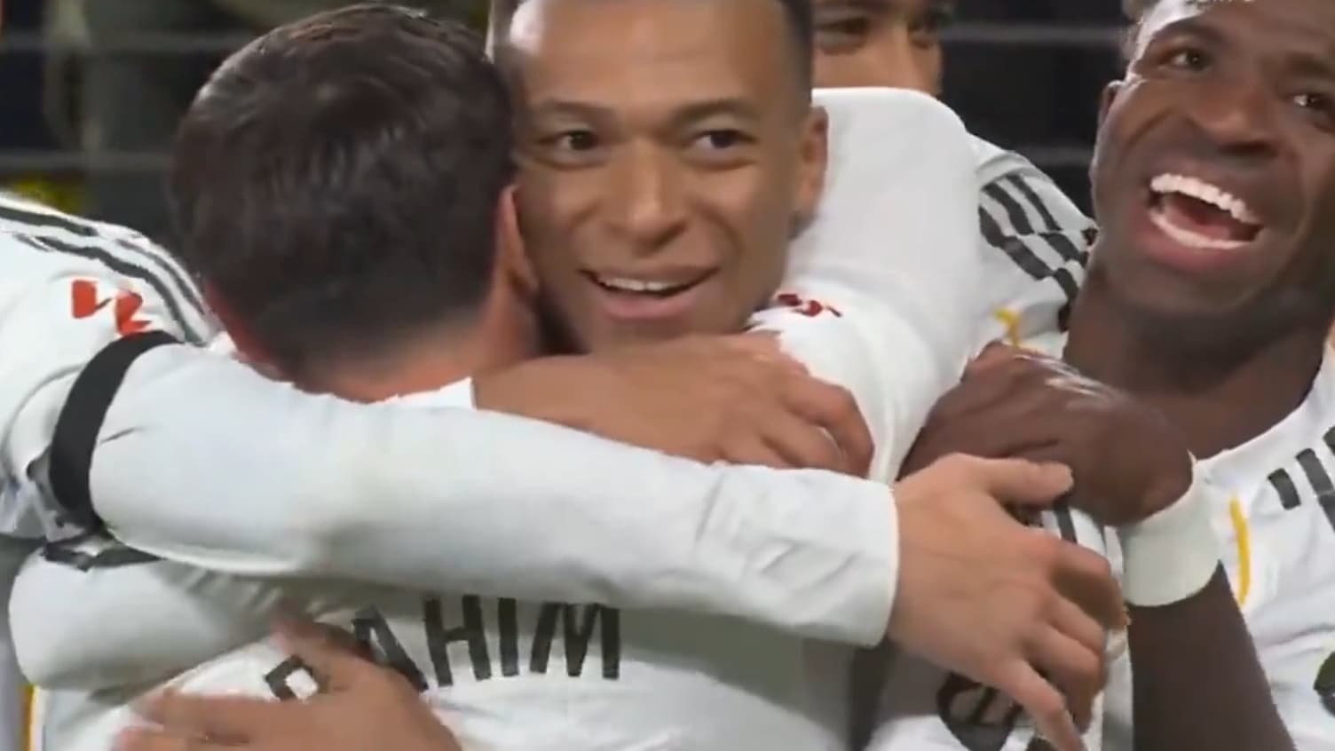 Villarreal-Real Madrid: quand Mbappé tente (et réussit) une panenka devant Brahim Diaz