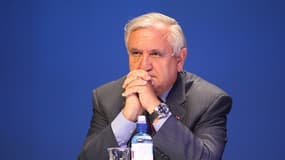 Jean-Pierre Raffarin, fondateur du Comité France-Chine, déplore le manque d'intérêt réciproque entre Paris et Pékin, qui a profité à l'Allemagne.