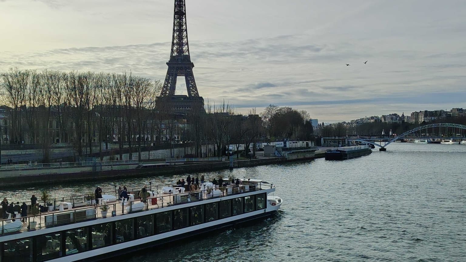 De journée, les photos sont trop lissées. 