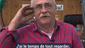 Il va à la Coupe du monde en tracteur