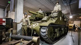 Au programme de la vente, un tank M4 Cadillac de 1942, une Jeep MB de 1944, un bulldozer Caterpillar D-8 de 1943, mais aussi des mannequins de résistants, de tankistes ou de pilotes de l'US Navy.