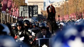 Près de 700 bikers descendront les Champs-Elysées le 09 décembre 2017. 