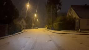 Il y avait de nouveau un léger saupoudrage blanc sur les routes à Rouen ce jeudi matin.