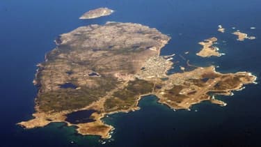 Les eaux autour de Saint-Pierre-et-Miquelon font l'objet d'un vif débat entre la France et le Canada.