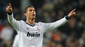 Cristiano Ronaldo marque pour le Real Madrid.