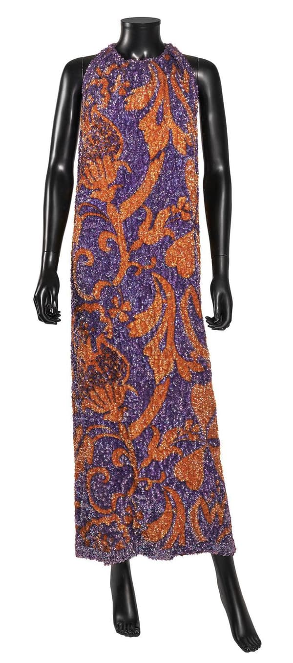 Une robe du soir Pierre Cardin, portée par Jeanne Moreau Une robe du soir Pierre Cardin, portée par Jeanne Moreau